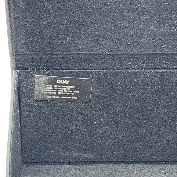 QUAY Australia One Frame Sunglasses Case - Picture 6 of 6
